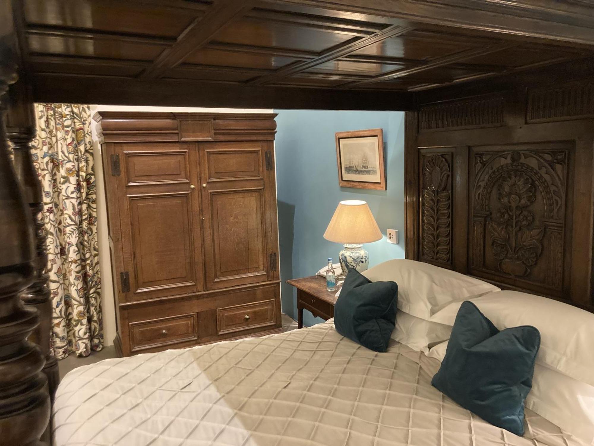 Old Downton Lodge Ludlow Room photo